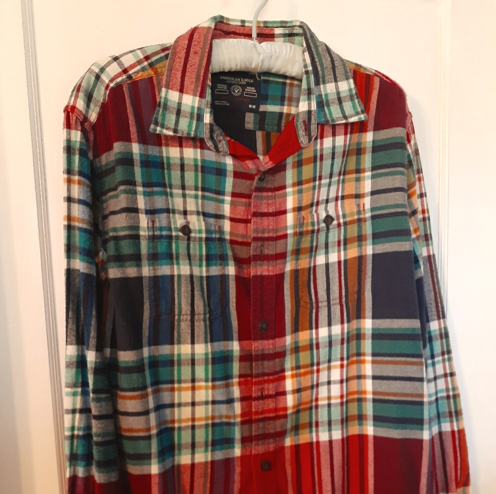 American Eagle button up